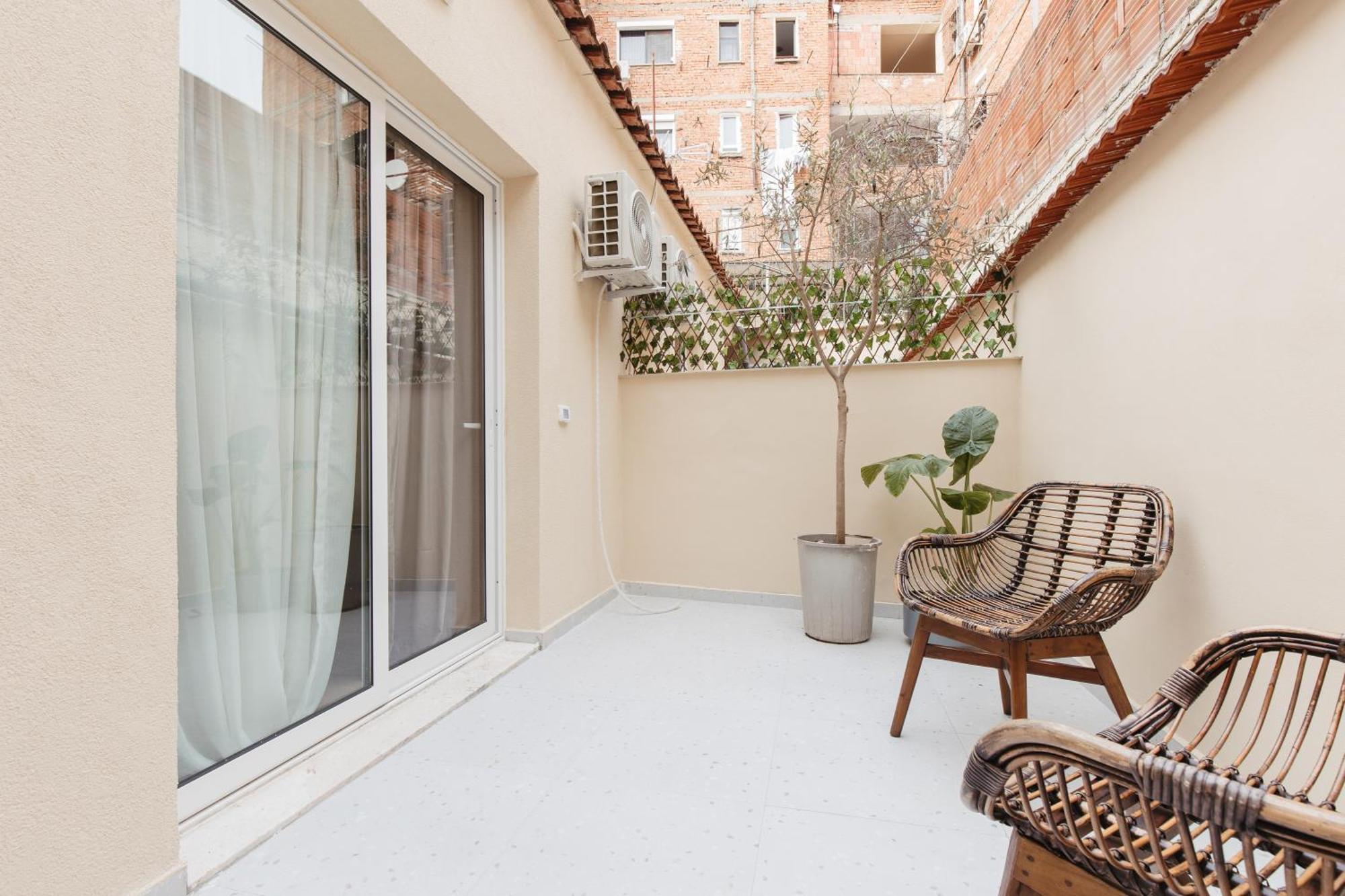 Greygreen By Holistay Tirana Exterior photo